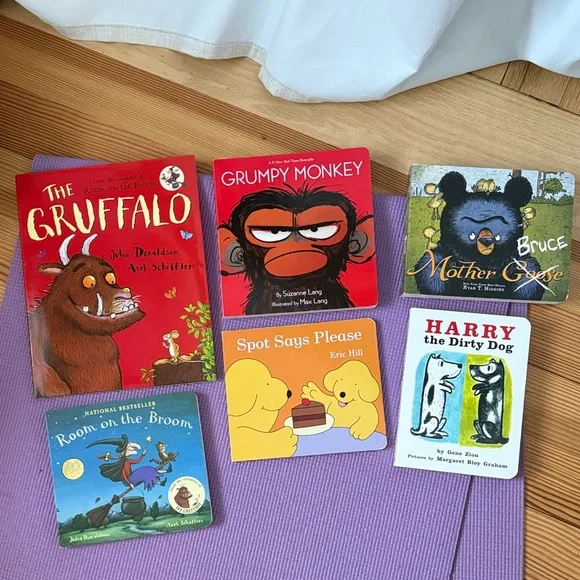 6 new children’s books - Picture 1 of 1